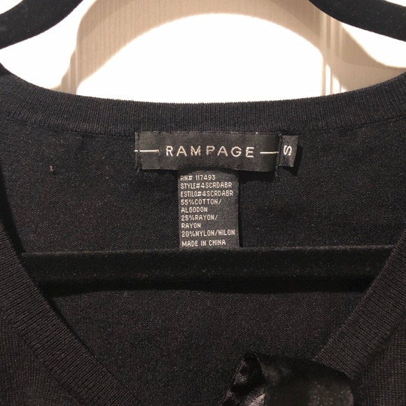 4/$25💸 RAMPAGE SHORT SLEEVED SWEATER BOW SIZE S - Picture 4 of 4